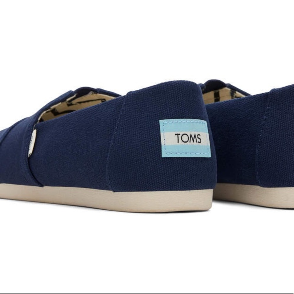 TOMS navy blue shoes , New condition Woman’s 8.5